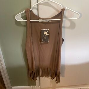 NWT Cute light weight vest 😍